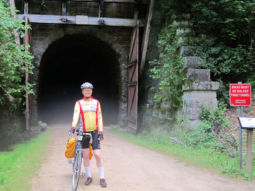 Bicycle Store «Freewheel Bike Eden Prairie», reviews and photos, 12910 Plaza Dr, Eden Prairie, MN 55344, USA