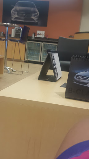 Mercedes Benz Dealer «New Country Motor Cars, Inc», reviews and photos, 1 Weston St, Hartford, CT 06120, USA