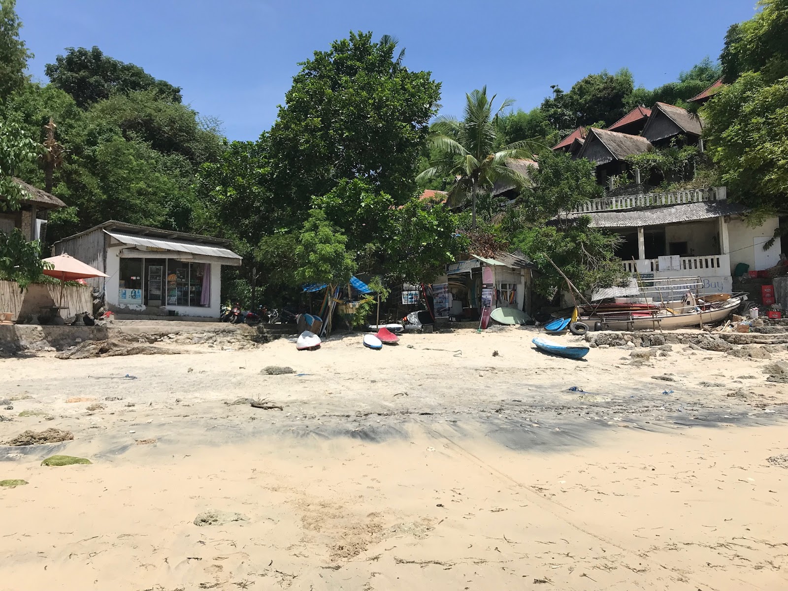 Photo of Song Lambung Beach amenities area