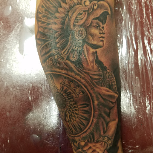 Tattoo Shop «Aztec Ink», reviews and photos, 8920 North Fwy, Houston, TX 77037, USA