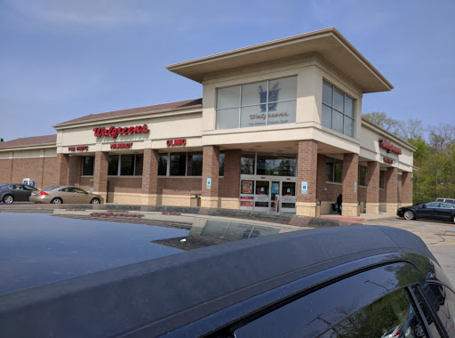 Walgreens, 910 N Rand Rd, Lake Zurich, IL 60047, USA, 