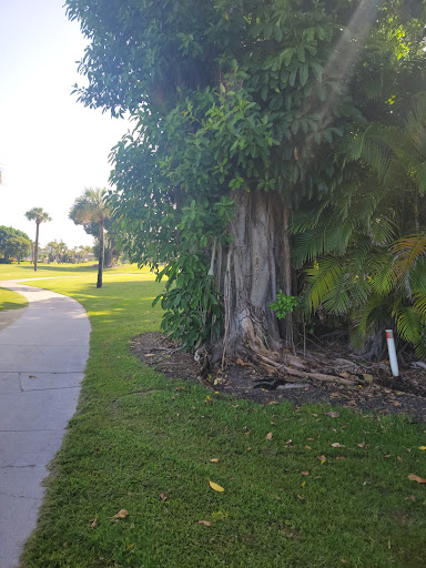 Golf Course «Sanibel Island Golf Club», reviews and photos, 1100 Par View Dr, Sanibel, FL 33957, USA