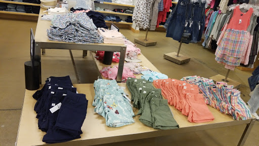 Clothing Store «Gap Outlet», reviews and photos, 424 Outlet Center Dr, Queenstown, MD 21658, USA