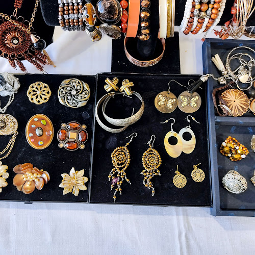 Vintage Jewelry Art Shop - Нови пазар