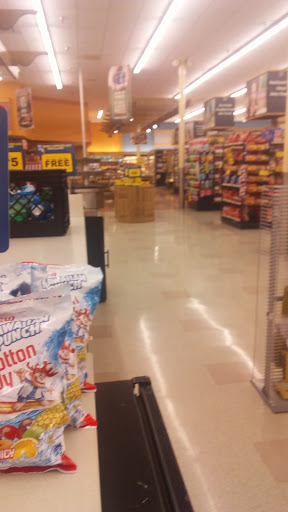 Grocery Store «Food Lion», reviews and photos, 620 Market St, North Tazewell, VA 24630, USA