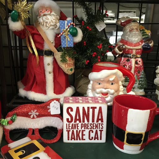 Thrift Store «Second Impressions Upscale Thrift Store», reviews and photos, 3750 S Westnedge Ave, Kalamazoo, MI 49008, USA