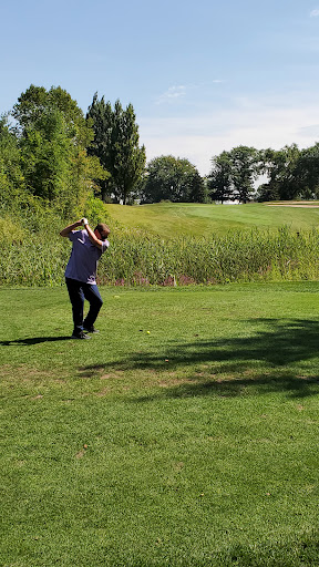 Banquet Hall «Marysville Golf Course», reviews and photos, 2080 River Rd, Marysville, MI 48040, USA