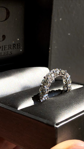 Jewelry Store «Jean Pierre Jewelers», reviews and photos, 21400 Ventura Blvd, Woodland Hills, CA 91364, USA