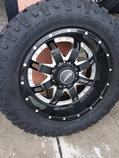 Auto Repair Shop «Edcar Tire & Auto Repair», reviews and photos, 27440 S Dixie Hwy, Homestead, FL 33032, USA