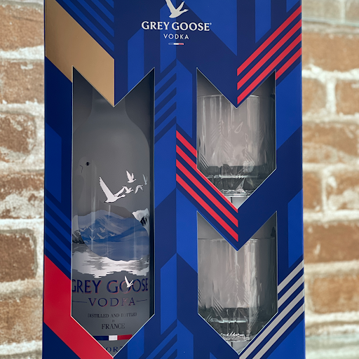 Liquor Store «F & J Liquors», reviews and photos, 12520 Liberty Ave, Jamaica, NY 11419, USA