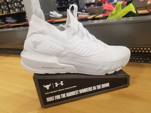 Clothing Store «Under Armour Factory House», reviews and photos, 321 Nut Tree Rd #232, Vacaville, CA 95687, USA
