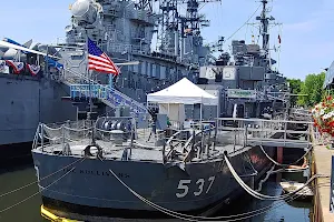USS The Sullivans (DD-537) image