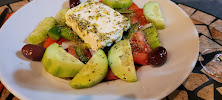 Salade grecque du Restaurant grec Tzeferakos à Paris - n°9