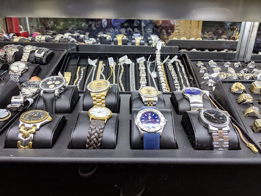 Pawn Shop «Royal Pawn Shop», reviews and photos, 428 S Clark St, Chicago, IL 60605, USA