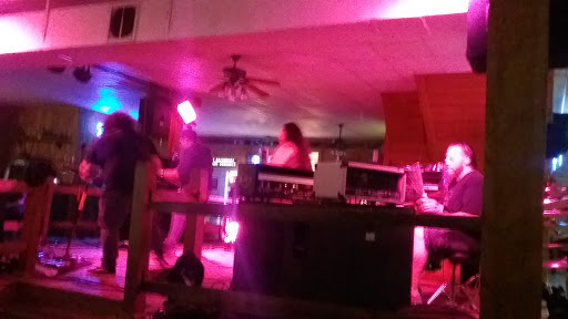 Bar & Grill «Route 61 Roadhouse», reviews and photos, 449 Woodlawn Ave, Sunbury, PA 17801, USA