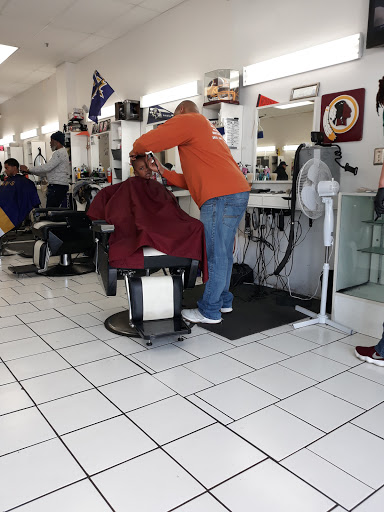 Shopping Mall «Ravenwood Shopping Center», reviews and photos, 910 Taylor Ave, Towson, MD 21286, USA