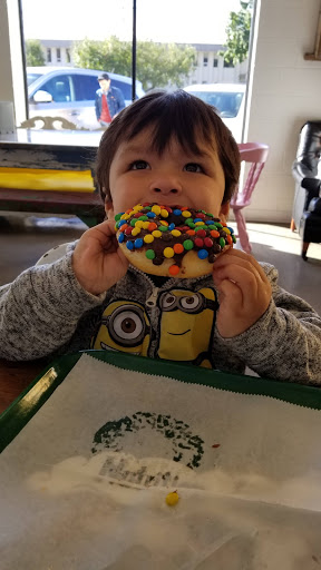 Donut Shop «The Dancing Donut», reviews and photos, 1134 E 54th St G, Indianapolis, IN 46220, USA