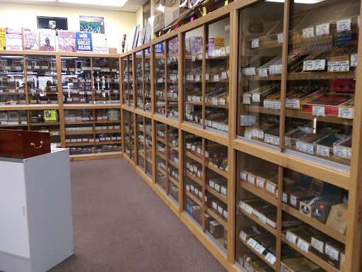 Tobacco Shop «Choice Cigars & Tobacco», reviews and photos, 545 Clough Pike # 600, Cincinnati, OH 45244, USA