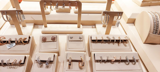 Jewelry Store «Zales - The Diamond Store», reviews and photos, 22513 Tomball Pkwy #105, Houston, TX 77070, USA