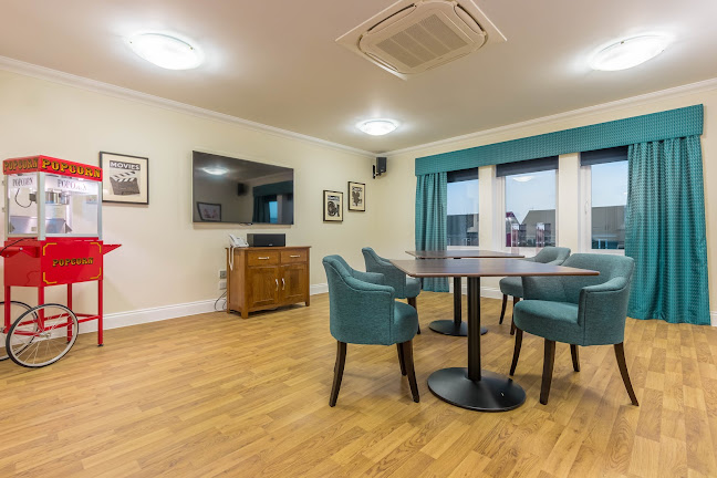 Barchester - Woodland View Care Home - Retirement home