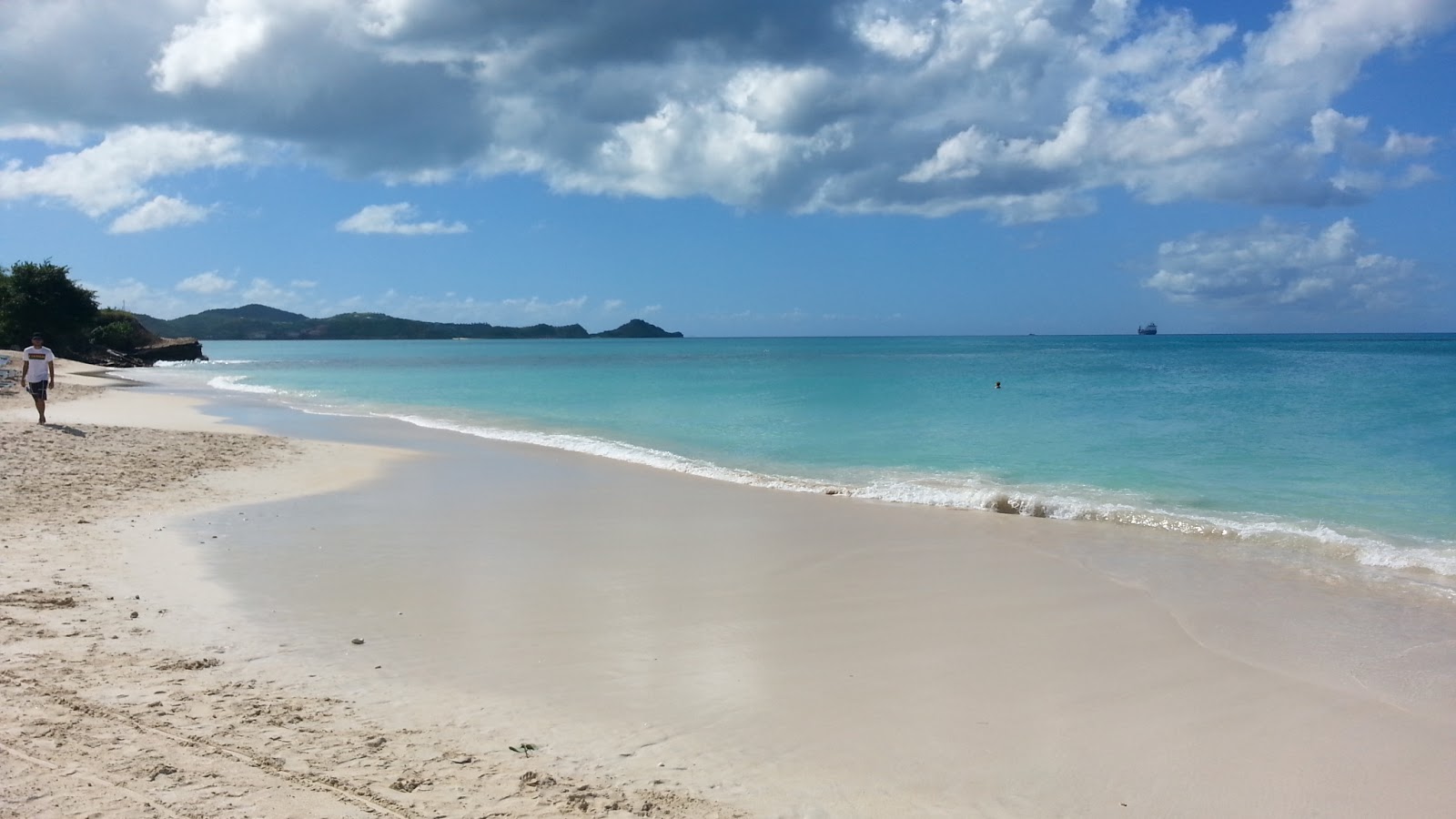 Φωτογραφία του Runaway beach και η εγκατάσταση