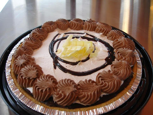 Ice Cream Shop «Chocolate Shoppe Ice Cream Skokie», reviews and photos, 4041 Dempster St, Skokie, IL 60076, USA