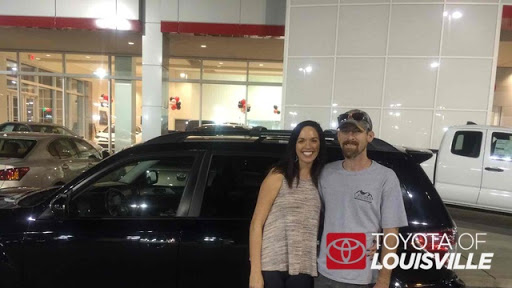 Toyota Dealer «Toyota of Louisville on Dixie Highway», reviews and photos, 6514 Dixie Hwy, Louisville, KY 40258, USA