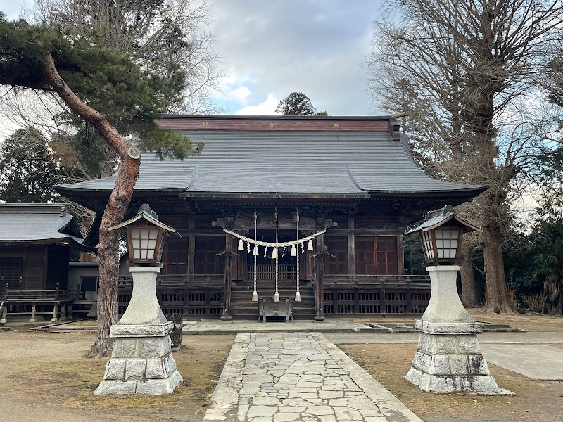 刈田嶺神社 (白鳥大明神)