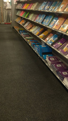 Office Supply Store «Staples», reviews and photos, 2080 W Empire Ave, Burbank, CA 91504, USA