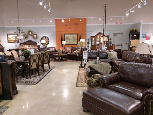 Furniture Store «Ashley HomeStore», reviews and photos, 2915 N Dale Mabry Hwy, Tampa, FL 33607, USA