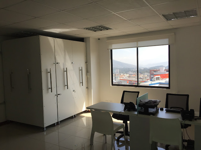 Opiniones de Multilimpio en Quito - Oficina de empresa