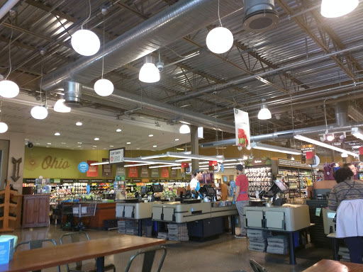 Shopping Mall «Shops On Lane Avenue», reviews and photos, 1675 W Lane Ave, Upper Arlington, OH 43221, USA