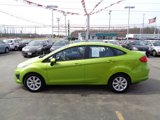 Car Dealer «E-Z Loan Auto Sales of Buffalo», reviews and photos, 2227 Elmwood Ave, Buffalo, NY 14216, USA