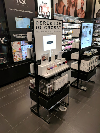 Cosmetics Store «SEPHORA», reviews and photos, 4766 Admiralty Way C1-3, Marina Del Ray, CA 90202, USA