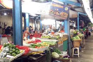 Pasar Kawak Kota Madiun image