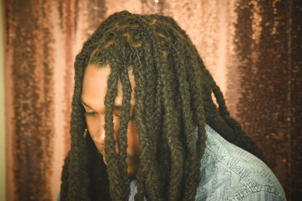 Thee Made up Maiden 33170