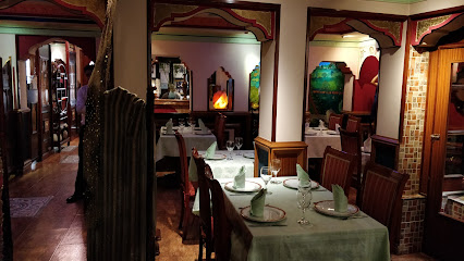 Restaurante Himalaya - Cost.ª de los Ángeles, 18, 28013 Madrid, Spain