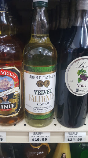 Liquor Store «Premier Fine Wine & Spirits», reviews and photos, 174 Yale St #800, Houston, TX 77007, USA