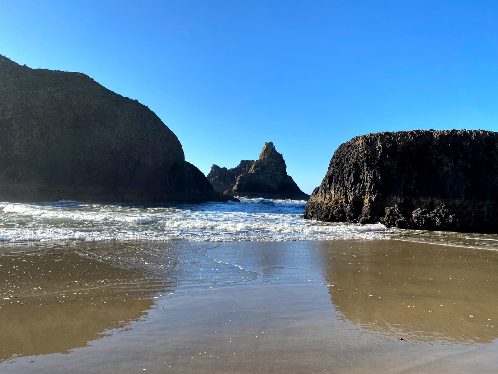 Photo of Tunnel Beach located in natural area