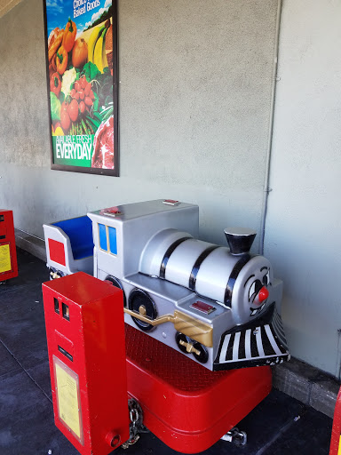 Grocery Store «Big Saver Foods», reviews and photos, 16000 Woodruff Ave, Bellflower, CA 90706, USA