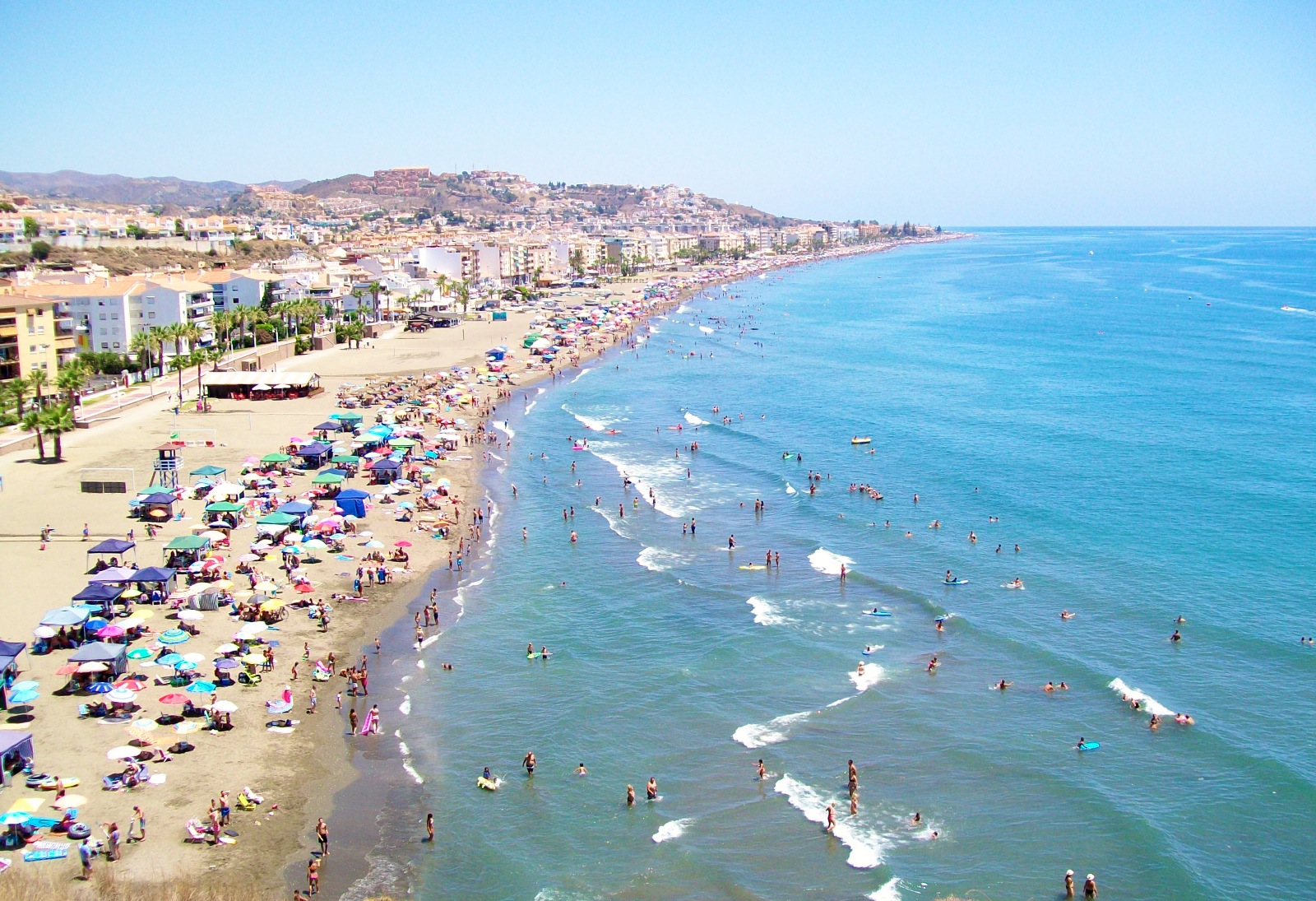 Foto af Playa del Rincon de la Victoria med høj niveau af renlighed
