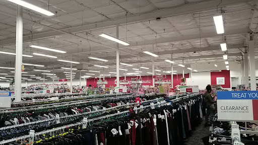 Clothing Store «Burlington Coat Factory», reviews and photos, 800 Barnum Avenue Cutoff, Stratford, CT 06614, USA