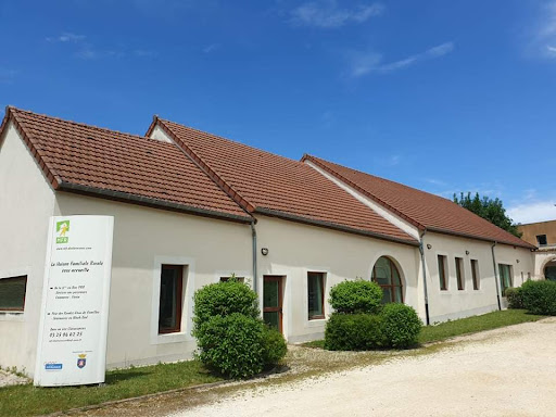 Family Home To Rural Education And Guidance De Montrol à Doulaincourt-Saucourt, Haute-Marne