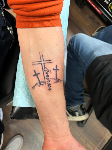 Explore flower tattoo ideas, creative tattoo ideas in Pigeon Forge, available at American Rebel Tattoo Studio