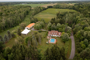 Vignoble Côte De Vaudreuil image