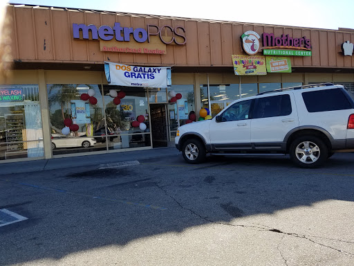 Cell Phone Store «MetroPCS Authorized Dealer», reviews and photos, 3730 Tweedy Blvd, South Gate, CA 90280, USA