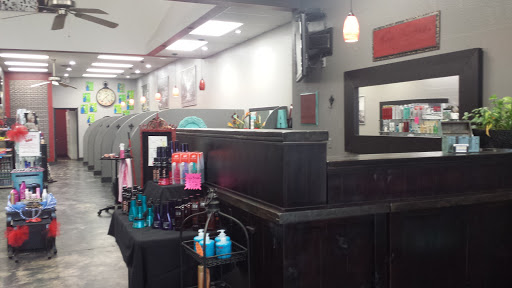 Facial Spa «Mystique Hair Salon», reviews and photos, 2244 W Main St, Norman, OK 73069, USA