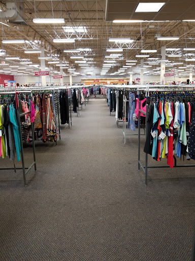 Clothing Store «Burlington Coat Factory», reviews and photos, 955 W Brandon Blvd, Brandon, FL 33511, USA