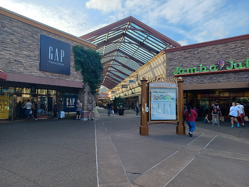 Clothing Store «Gap Outlet», reviews and photos, 1001 N Arney Rd, Woodburn, OR 97071, USA