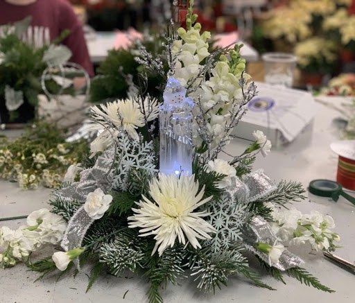 Florist «Flowerama Florist: Whitehall», reviews and photos, 4785 E Broad St, Whitehall, OH 43213, USA